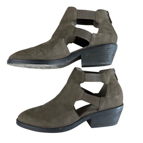 Eileen Fisher Taupe Vanda Pebble Leather Zip Back Pointed Bootie Sz 7 MSRP $240 - Picture 2 of 7